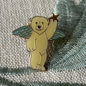 Angel Bear Pin with Star